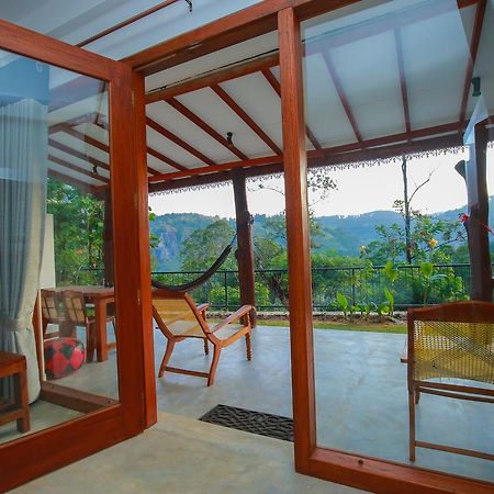 Bed and breakfast The Chillout Ella Extérieur photo