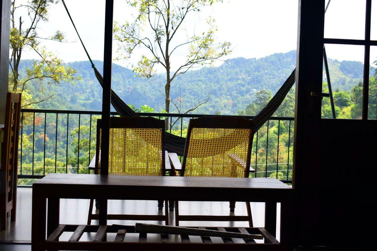 Bed and breakfast The Chillout Ella Extérieur photo